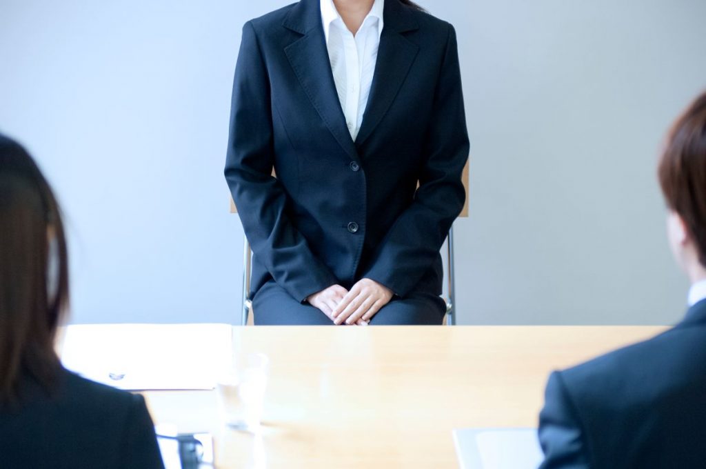 面接練習のやり方とは？一人でできる方法や頻出質問とマナーを解説